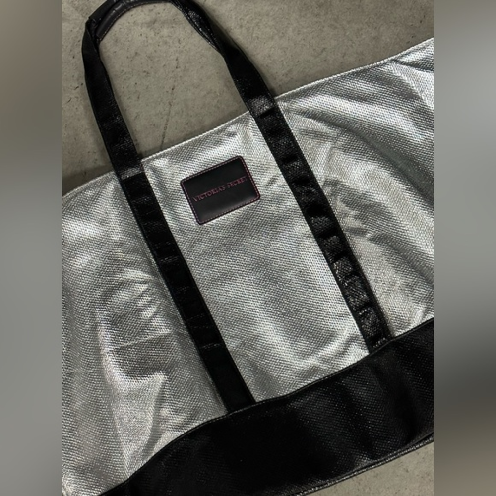 Victoria’s Secret‎ Tote bag